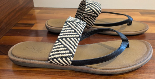 Skechers luxe foam - skechers, toe