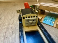 Faulty! Bulstrode Lighthouse