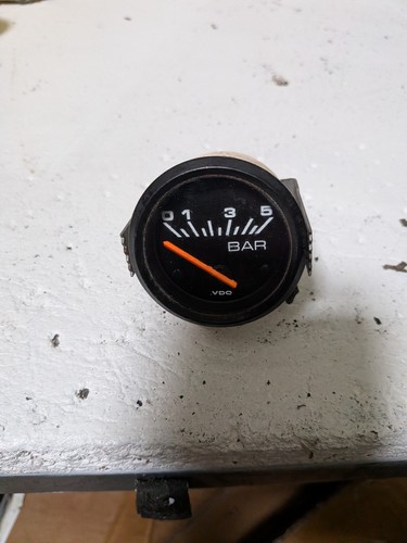 Audi gauge vdo oil - 80,
