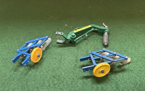 Vintage britains farm toys - britains,
