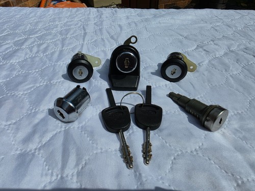 Ford escort mk4 - ford, set