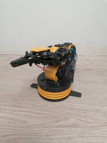 Robot arm wired - wired,
