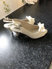 SATIN Wedding shoes size 7 Ivory /Cream Designer Occasions New Bargain