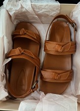 ALEXANDRE BIRMAN CLARITA