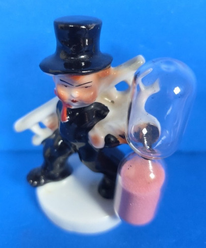 Hummel figurine with sand - figurine,