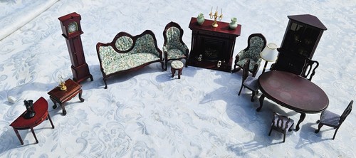 Victorian style dolls - style, house