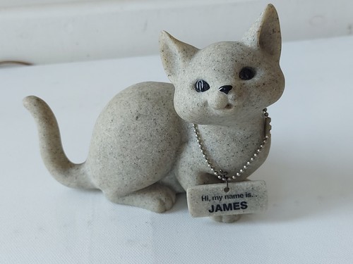 Fountasia cat granite style - fountasia,
