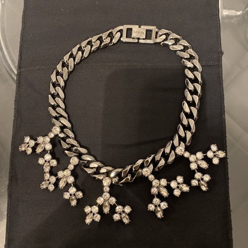 Mawi chain and crystal