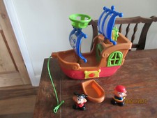PIRATE SHIP PIRATE FIG SOUND PULL/PUSHALONG CORD WHEELS SAIL MAST STEERING WHEEL
