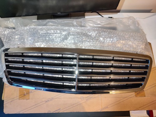 Front grill center grille grey - front,