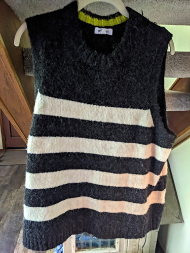 Womens striped sleeveless - striped,