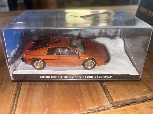 James bond lotus - james, esprit