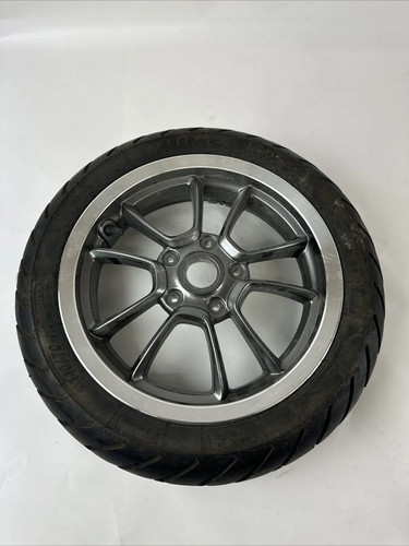 Vespa primavera e5 front - s,