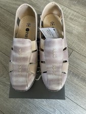 Pavers Slip In Shoes Size 5