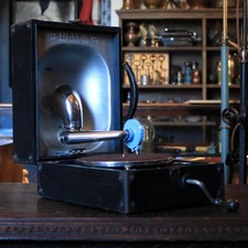 Decca “XL” Portable