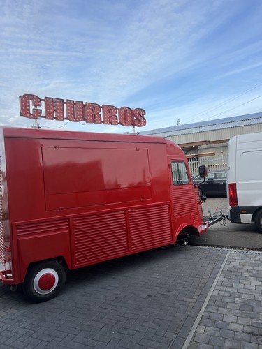 Catering trailer food truck - /,