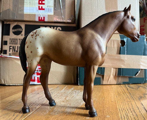 Breyer vintage yearling - 1:9,