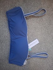 Blue With White Piping Sea