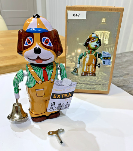 Zc142 tinplate clockwork - ,