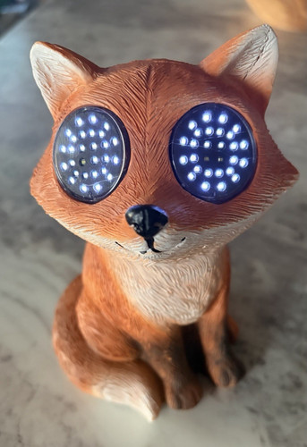 Solar powered led fox garden - powered,