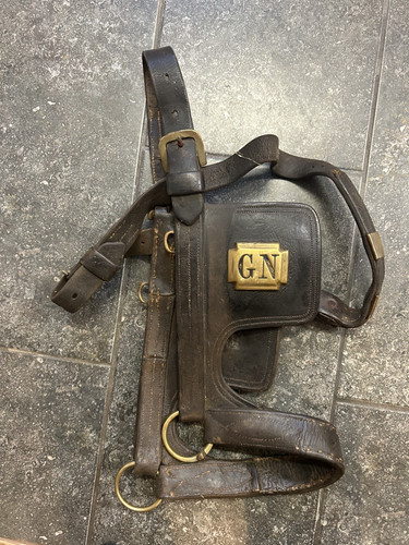 Heavy leather horse part - heavy,