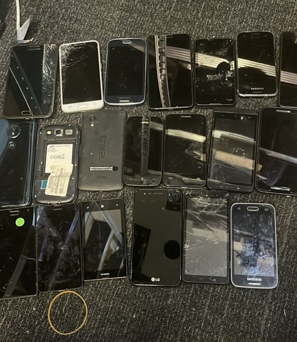 Joblot broken mobile - 20,