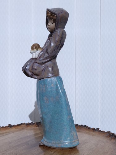 Nao lladro figurine girl - a,