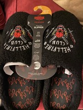 Stranger Things Hellfire Club Size 12/13 Memory Foam Men’s Slippers