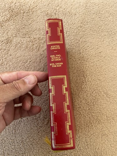 Agatha christie collected - agatha,