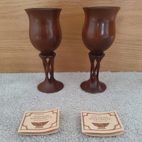 Lovely pair carved wooden - carved,