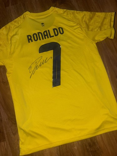 Cristiano ronaldo signed - cristiano,