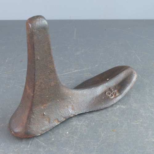 Vintage cast iron - cast, shoe