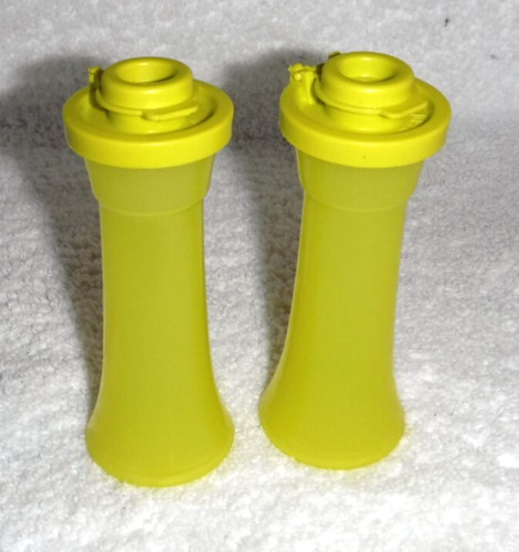 Tupperware salt and pepper - tupperware,