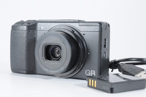 Ricoh compact digital - compact,