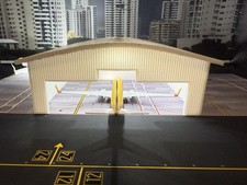 1/400 Small Hangar LED lit (White)
