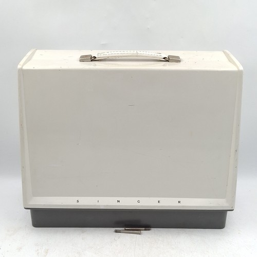 Singer 457 plastic - singer,