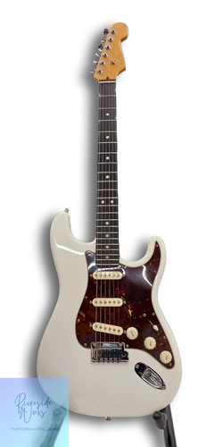 Fender american ultra strat - fender,