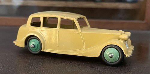 Dinky toy triumph 1800 - dinky,
