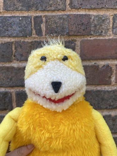 Flat eric soft plush - soft, 24"