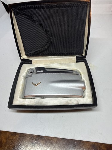Vintage old 1975 ronson - old,