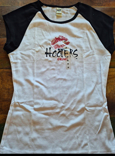 Hooters chicago graphic raglan - chicago,