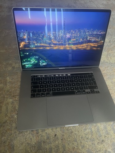 Macbook pro 2019 - 16”, i7