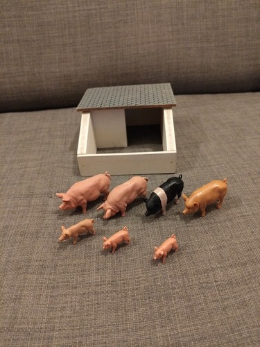 Toy collectable pigs inc - toy,