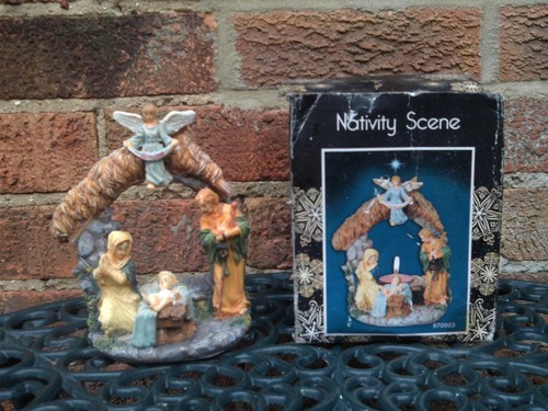 Nativity scene with tealight