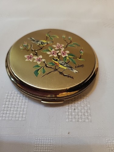 Stratton compact powder - stratton,