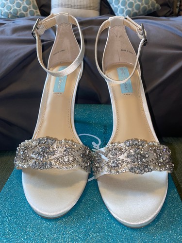 Blue betsey johnson size 8 - betsey,