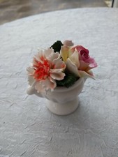 I SMALL FLORAL DISPLAY BY