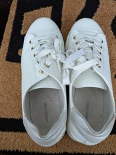 Size 5 Ladies White Laced