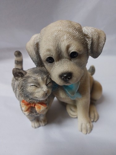 Kitten and puppy ornament