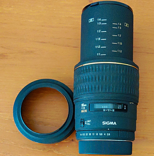 Sigma 105mm 8 macro - sigma, f/2.8